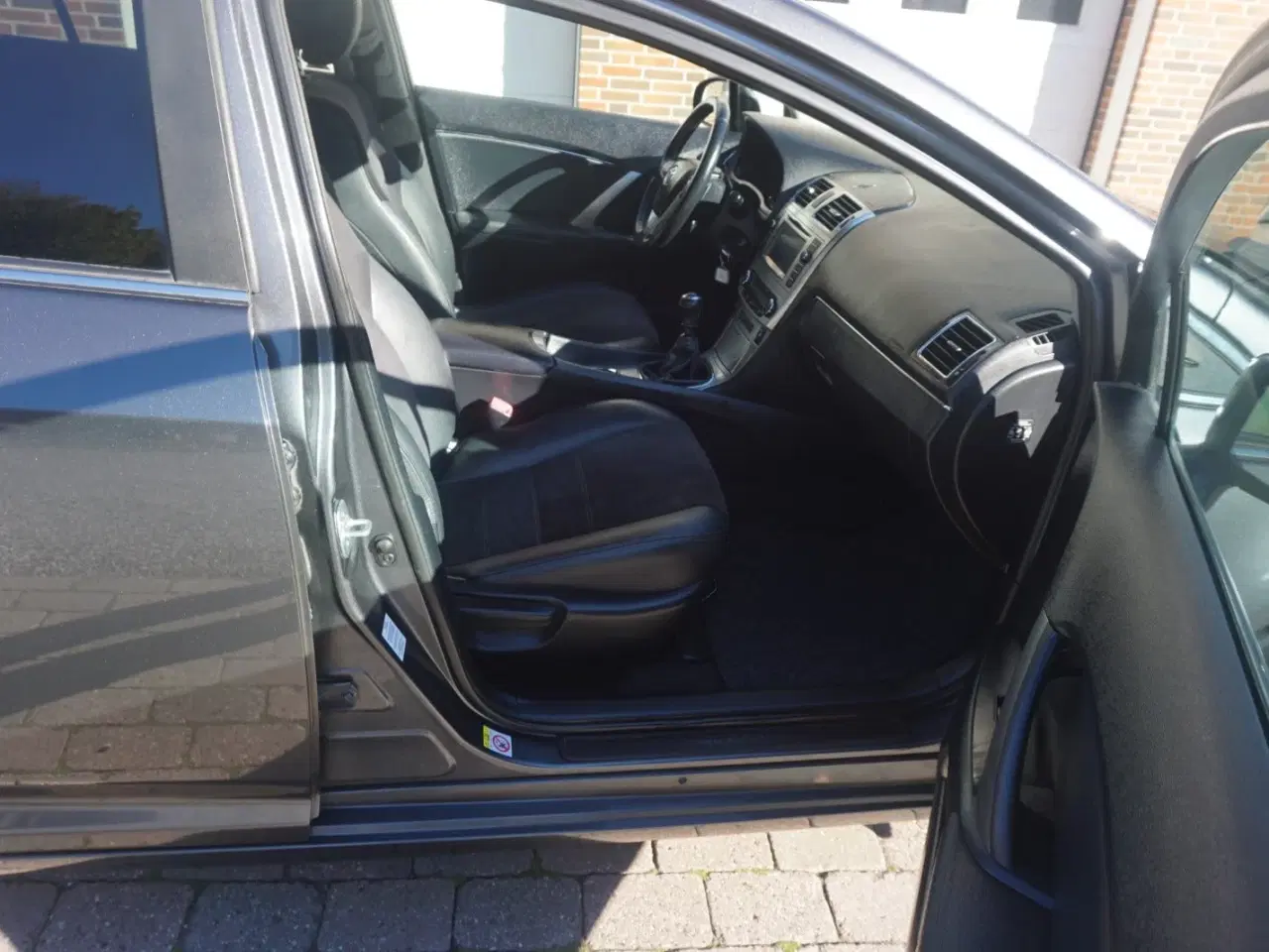 Billede 4 - Toyota Avensis 1,8 VVT-i T2 Premium stc.