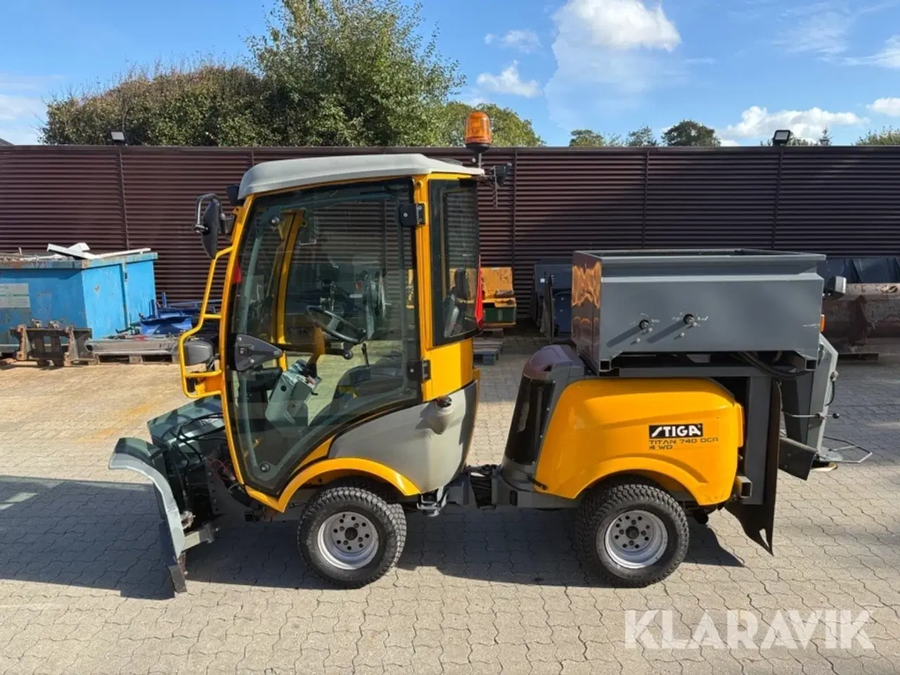 Billede 2 - Redskabsbærer Stiga Titan 740 DCR 4WD