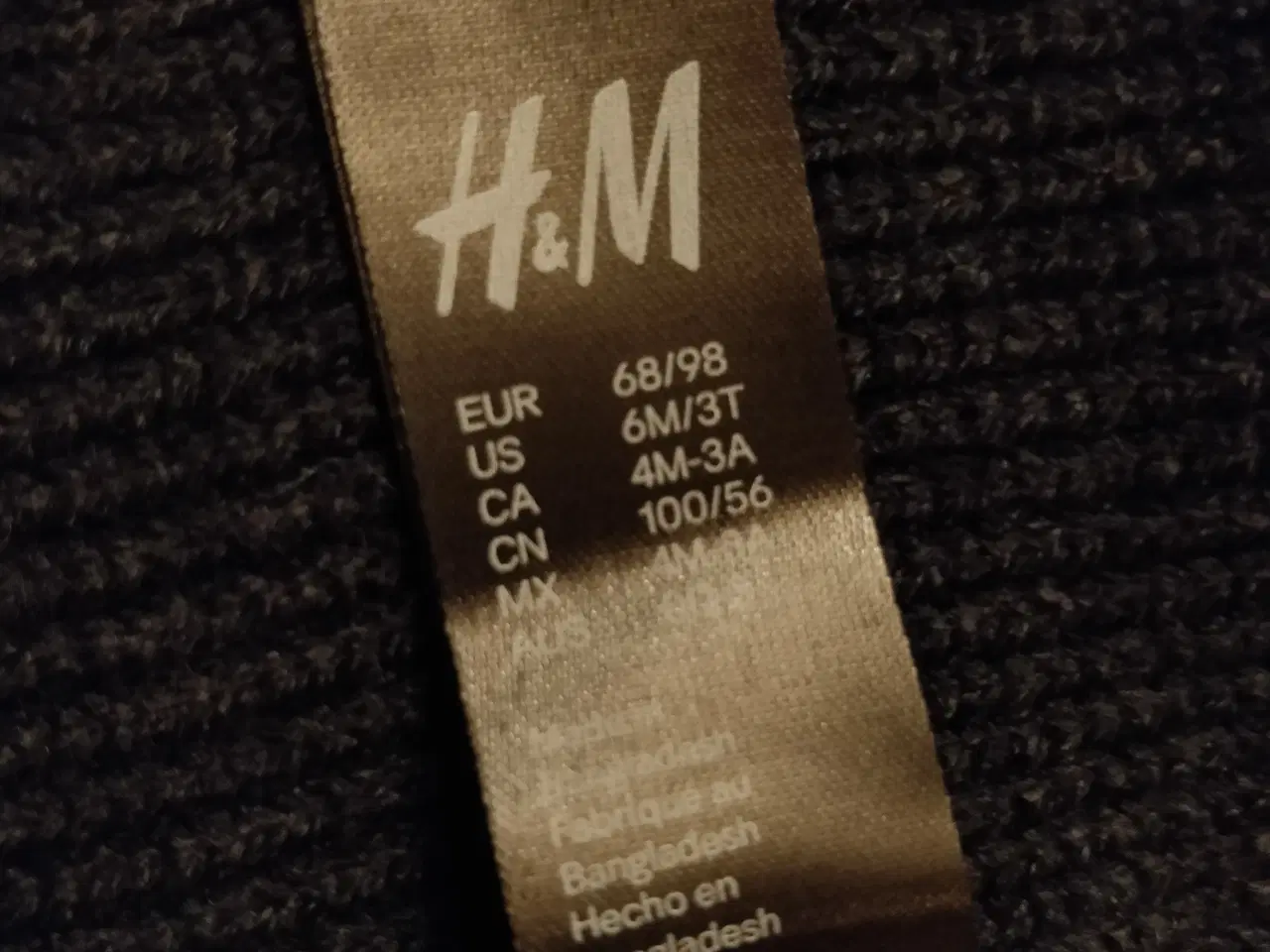 Billede 4 - Dejlig varm Halsedisse fra H&M