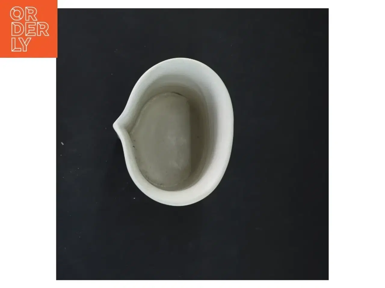 Billede 3 - Hvid vase fra Soholm (str. 19,5x10x8 cm)