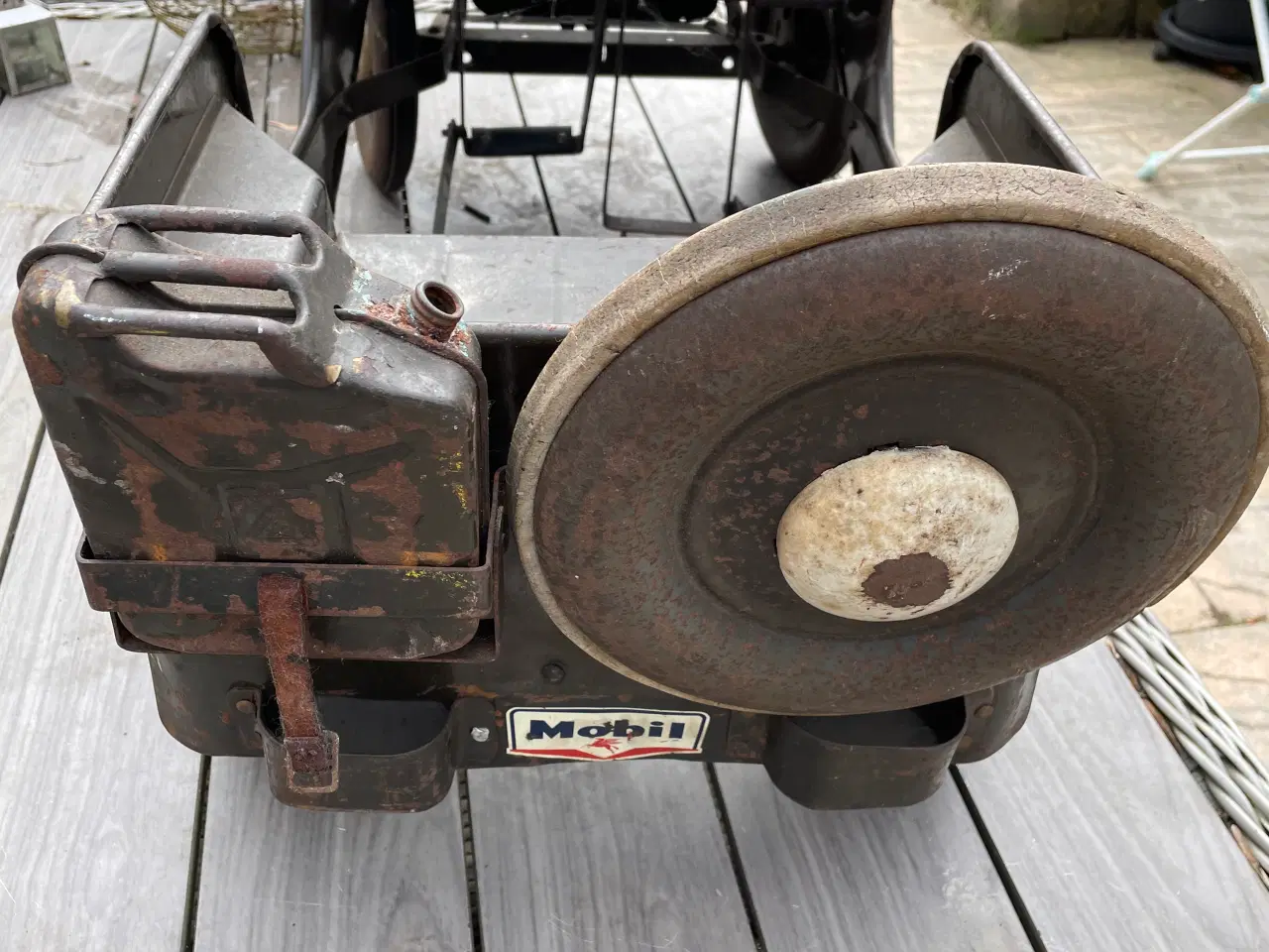 Billede 5 - Gl. trædebil/ pedalbil JEEP