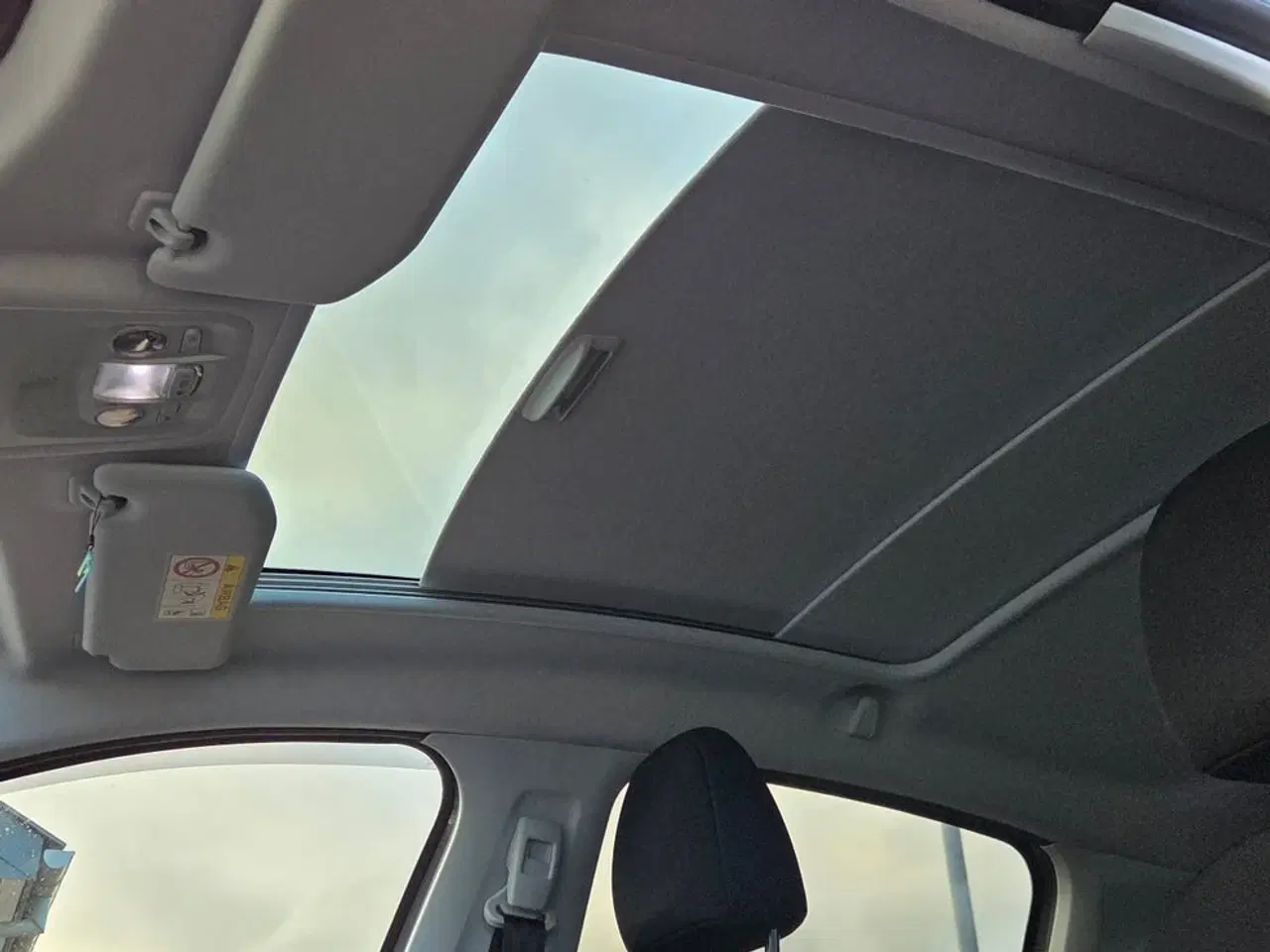 Billede 10 - Peugeot 208 1,5 BlueHDi 100 Signature Sky