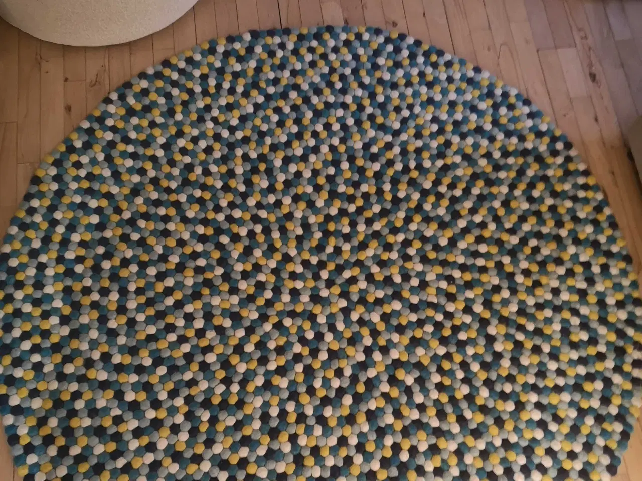Billede 4 - Kugletæppe flerfarvet