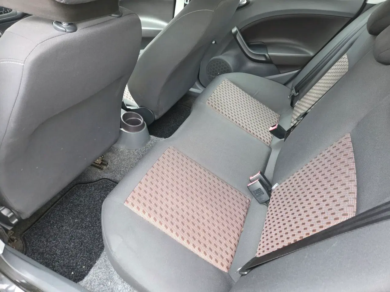 Billede 6 - Seat Ibiza 1,4 16V Reference 85HK 5d