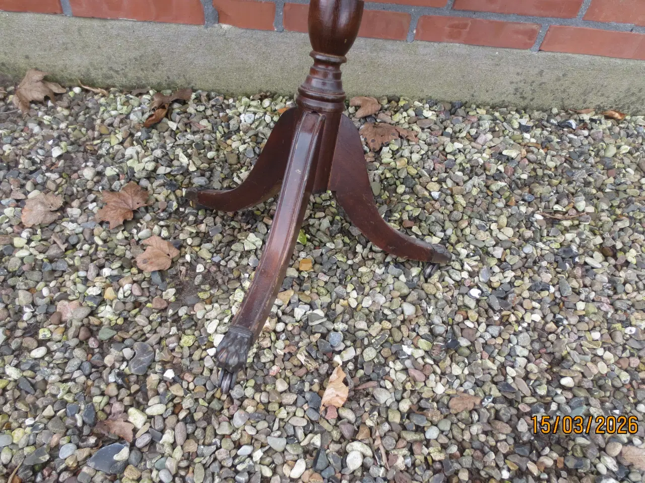 Billede 5 - 1 stk Rund Sidebord med 3 skuffer