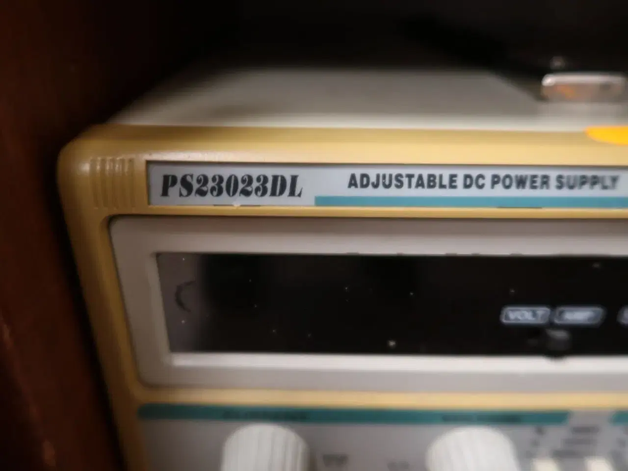 Billede 2 - Justerbar DC strømforsyning PS23023DL