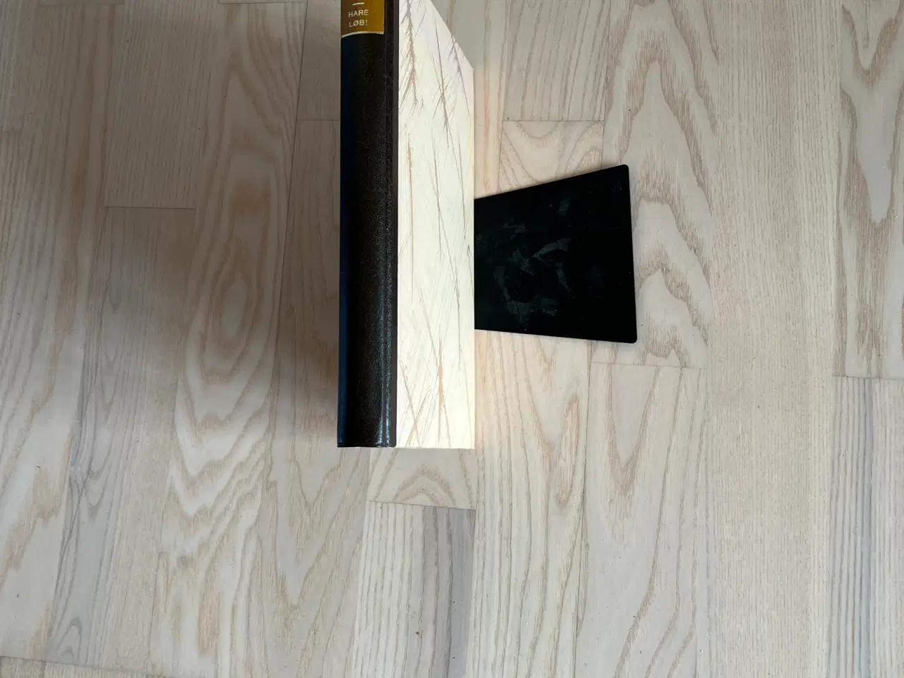 Billede 1 - Hare løb ! - af Brian Garfield