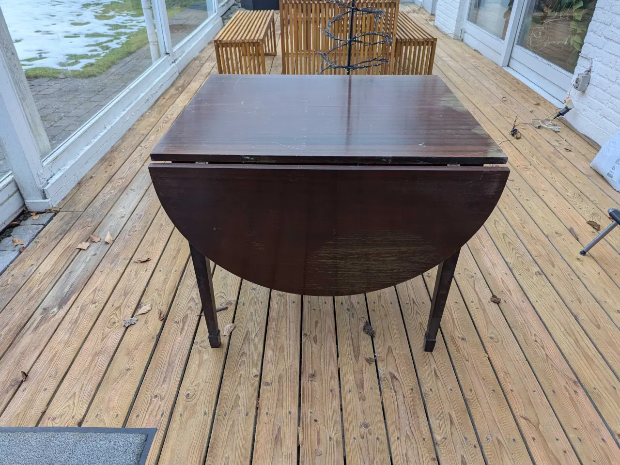 Billede 1 - Gammelt spisebord 