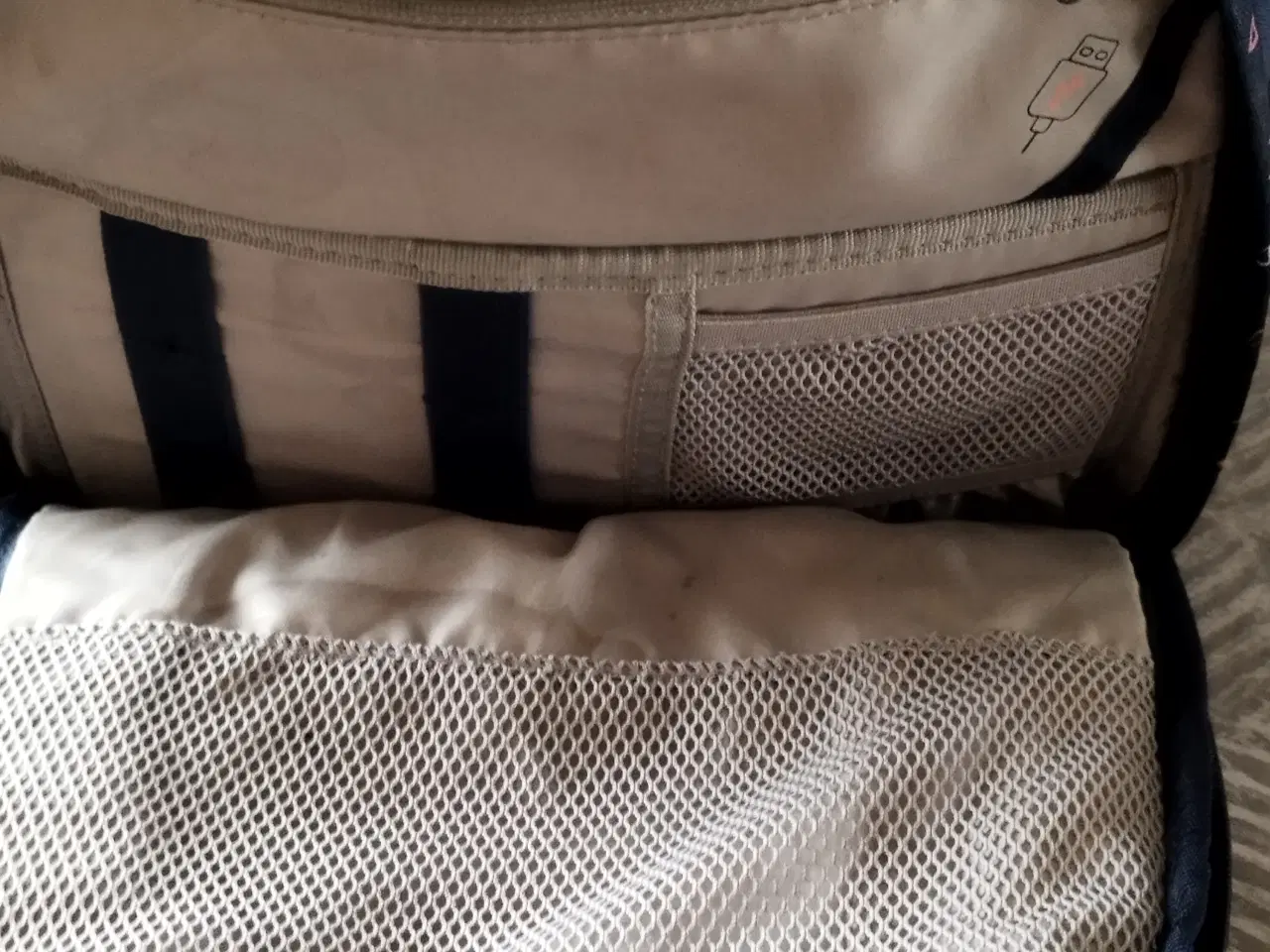 Billede 10 - Satch skoletaske, idrætspose og idrætstaske