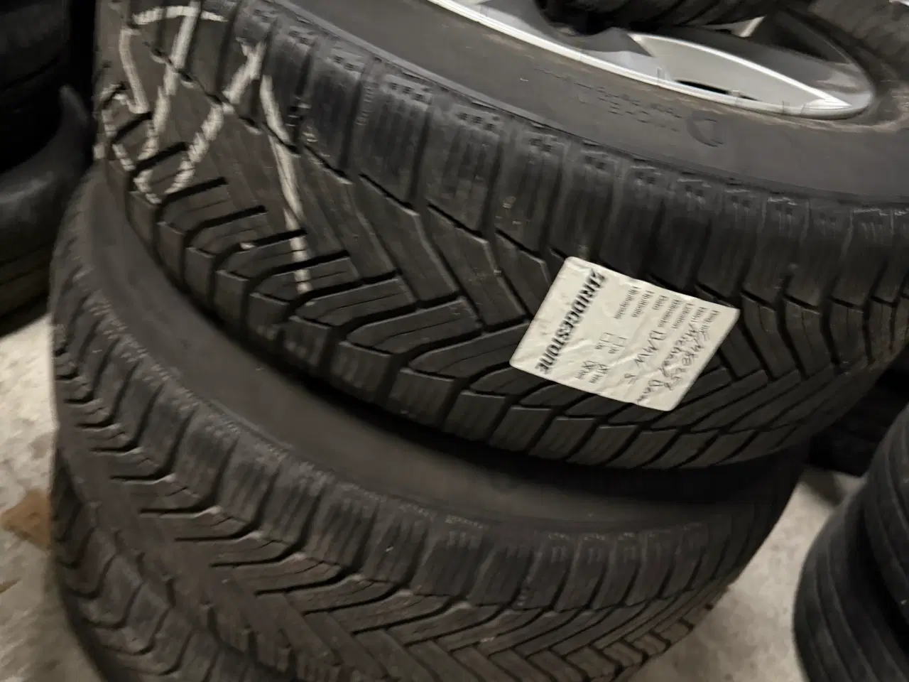 Billede 5 - Diverse dæk med fælg