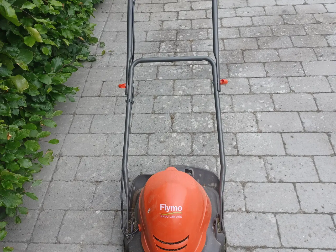 Billede 2 - Flymo Turbo Lite 200