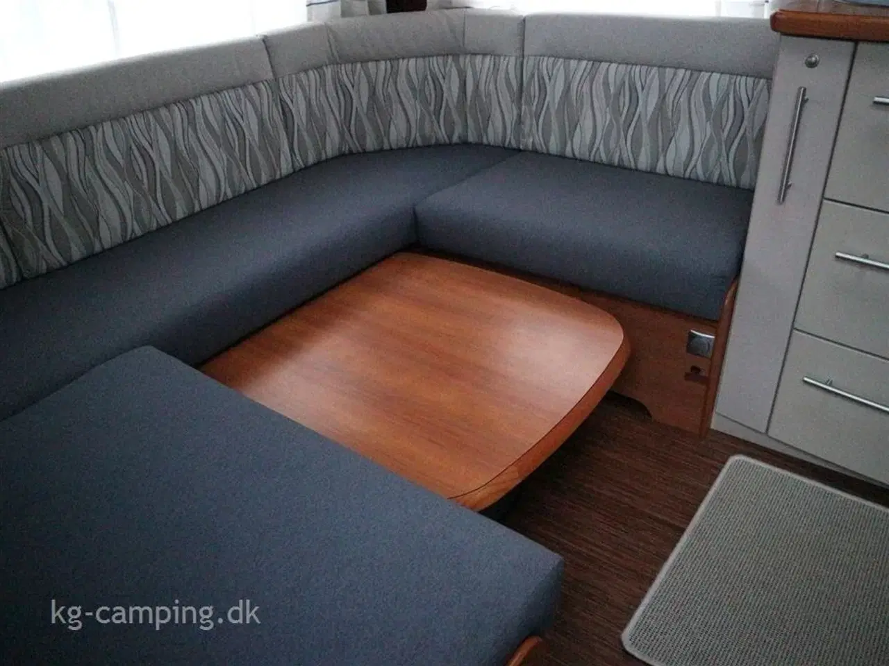 Billede 5 - 2012 - Fendt Bianco 465 SFB Meget velholdt rejsevogn med stor lasteevne. Leveres med Isabella Sun Shine og mover.