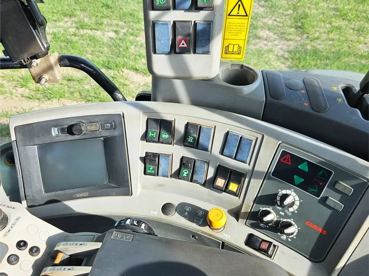 Billede 10 - Claas 640 Cebis - Få timer