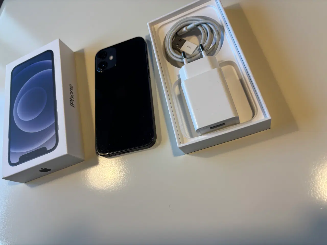 Billede 3 - iPhone 12 mini 64 gb 