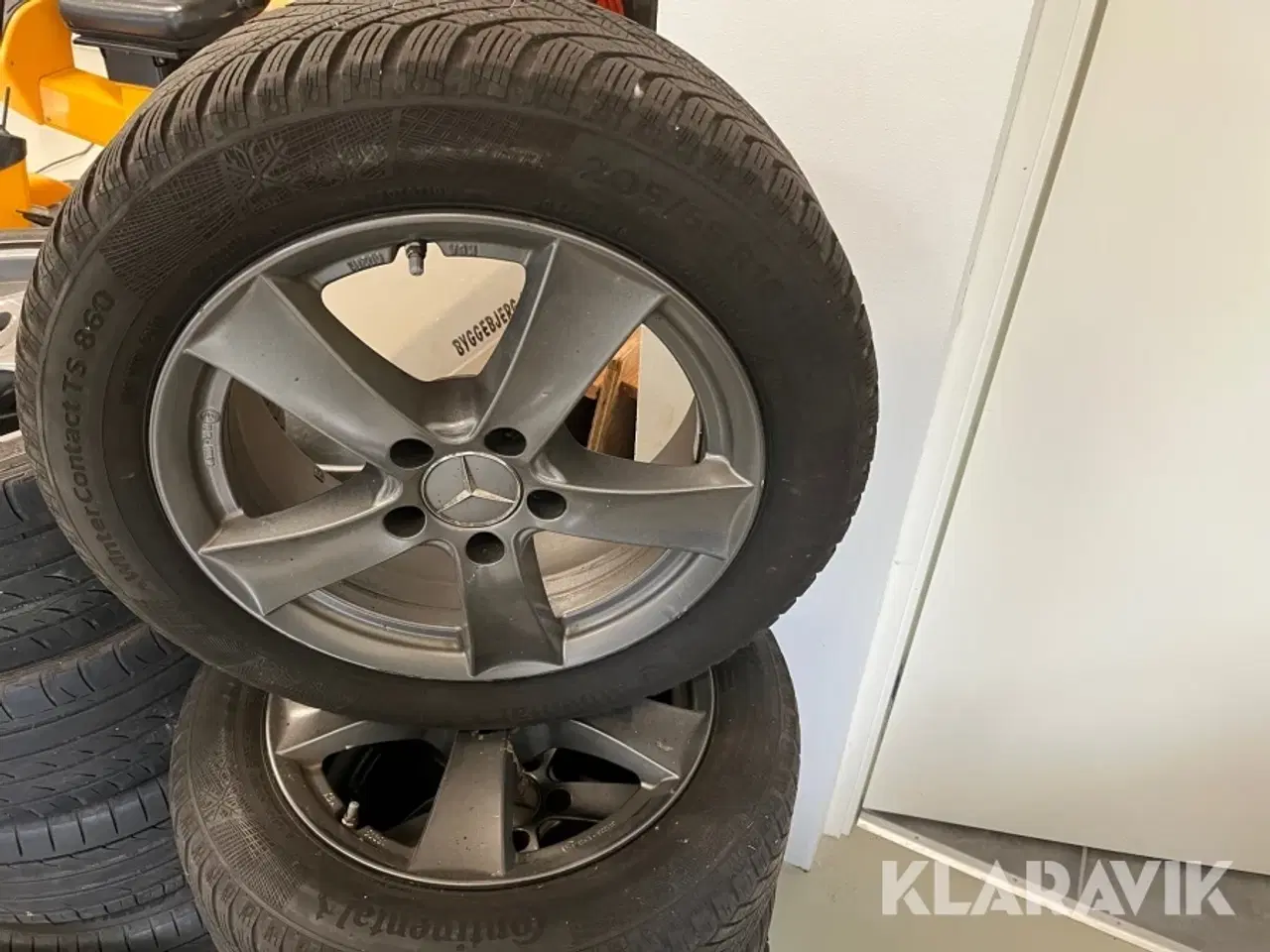 Billede 1 - Fælge med dæk til Mercedes Continental 205/55 R16 94H extra load