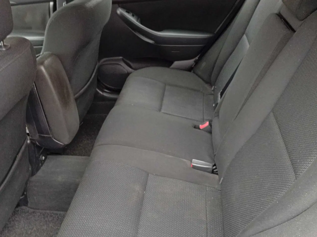 Billede 12 - Toyota Avensis Station 2,0 Benzin