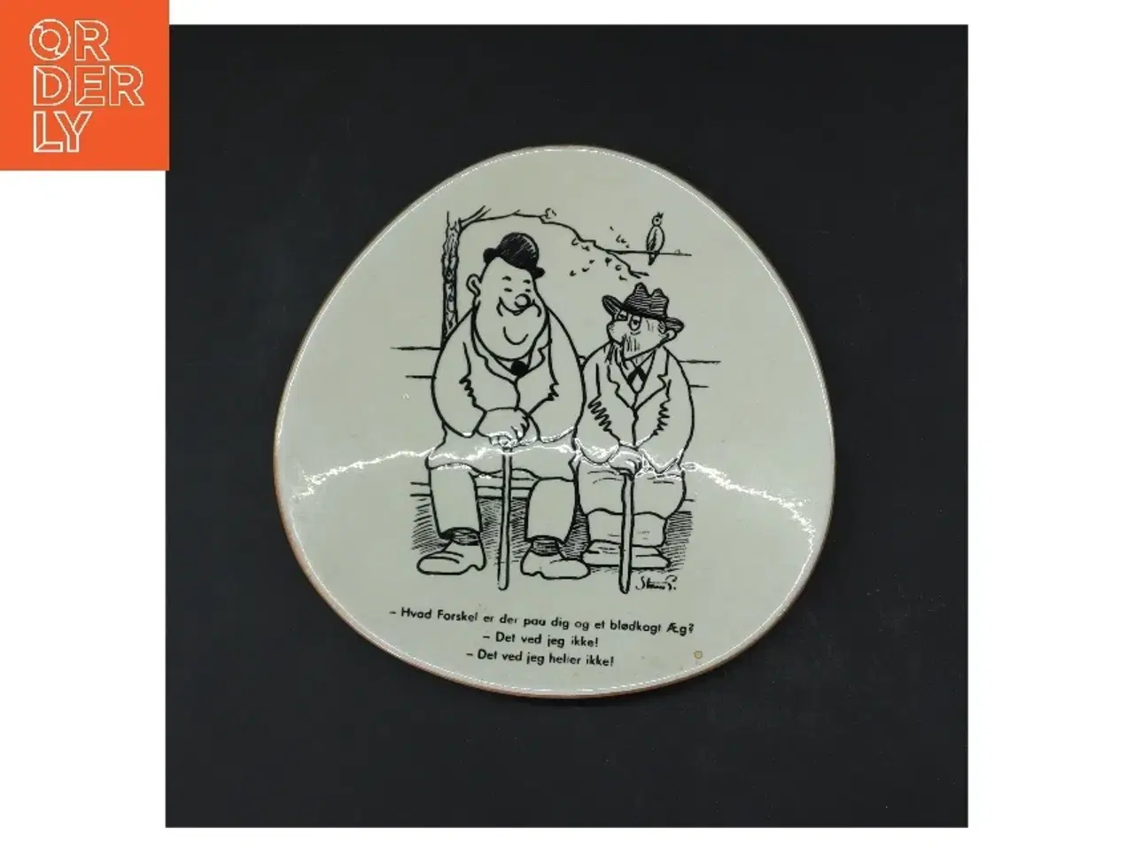 Billede 1 - Keramisk vægplatte med tegneserie-motiv fra Knabstrup (str. Ø 15,5 cm)