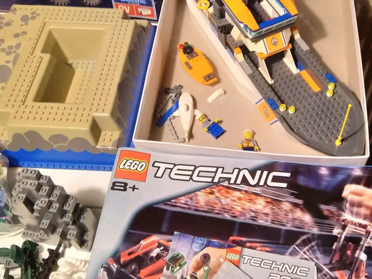Billede 6 - Ældre Lego Technic - Masser af Lego