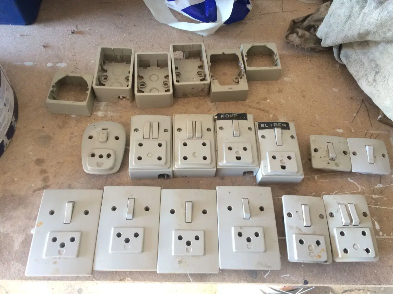 Billede 1 - stik kontakter og afbryder