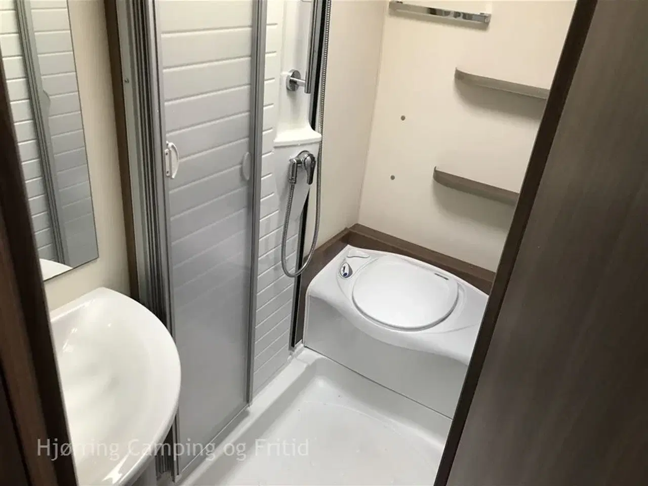 Billede 9 - 2014 - Bürstner Averso 465 TS "55 Years"