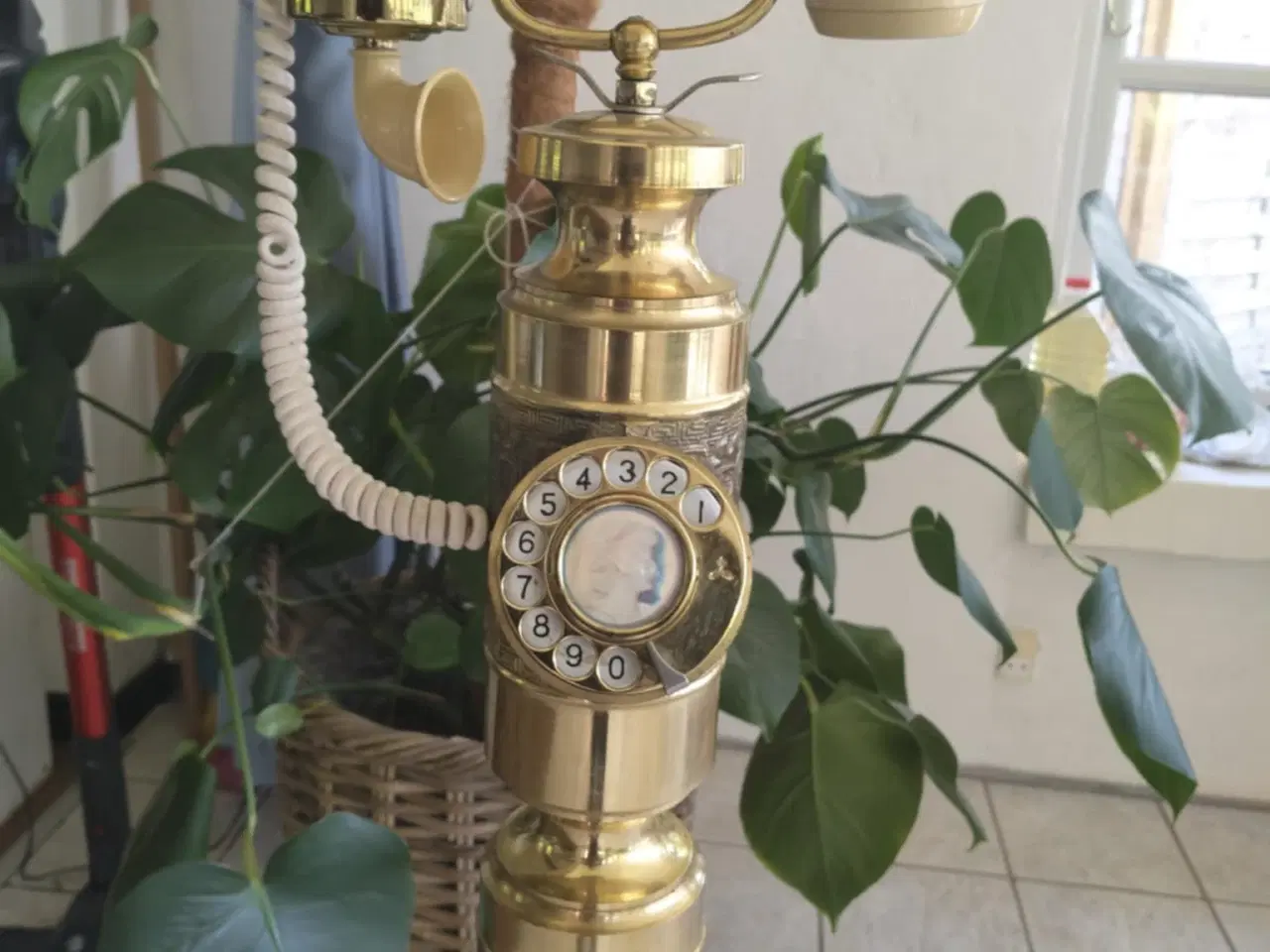 Billede 3 - Antik, Fransk drejeskive telefon, i messing. I per