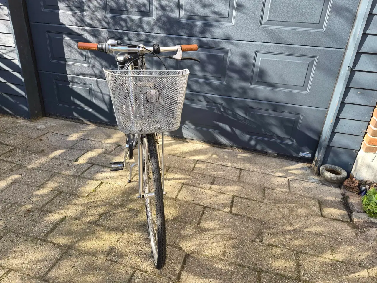 Billede 4 - Dame cykel m. 28" hjul. Ualmindelig velholdt.