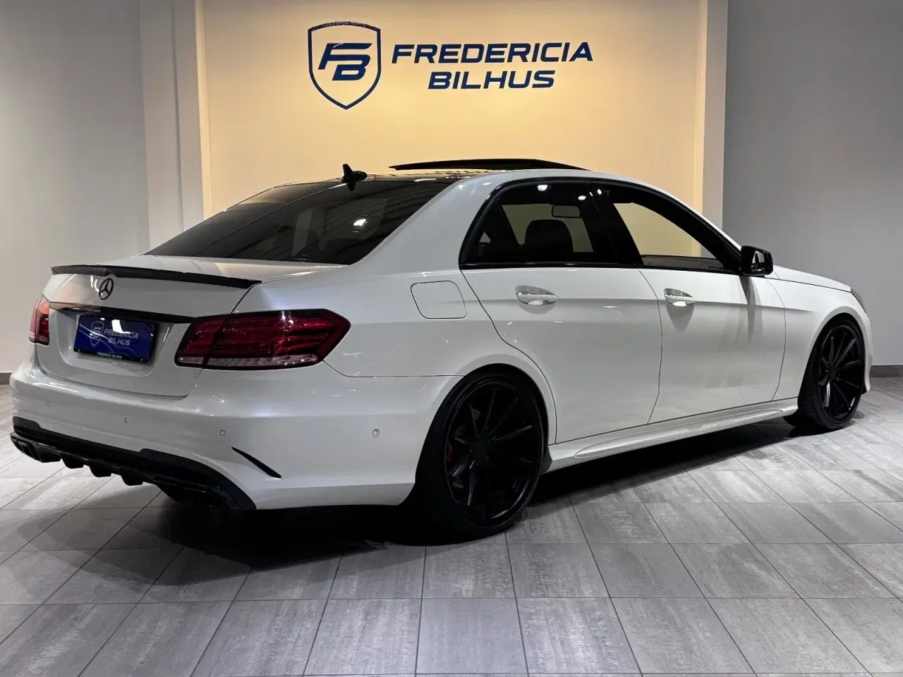 Billede 3 - Mercedes E500 4,7 AMG Line aut. 4Matic