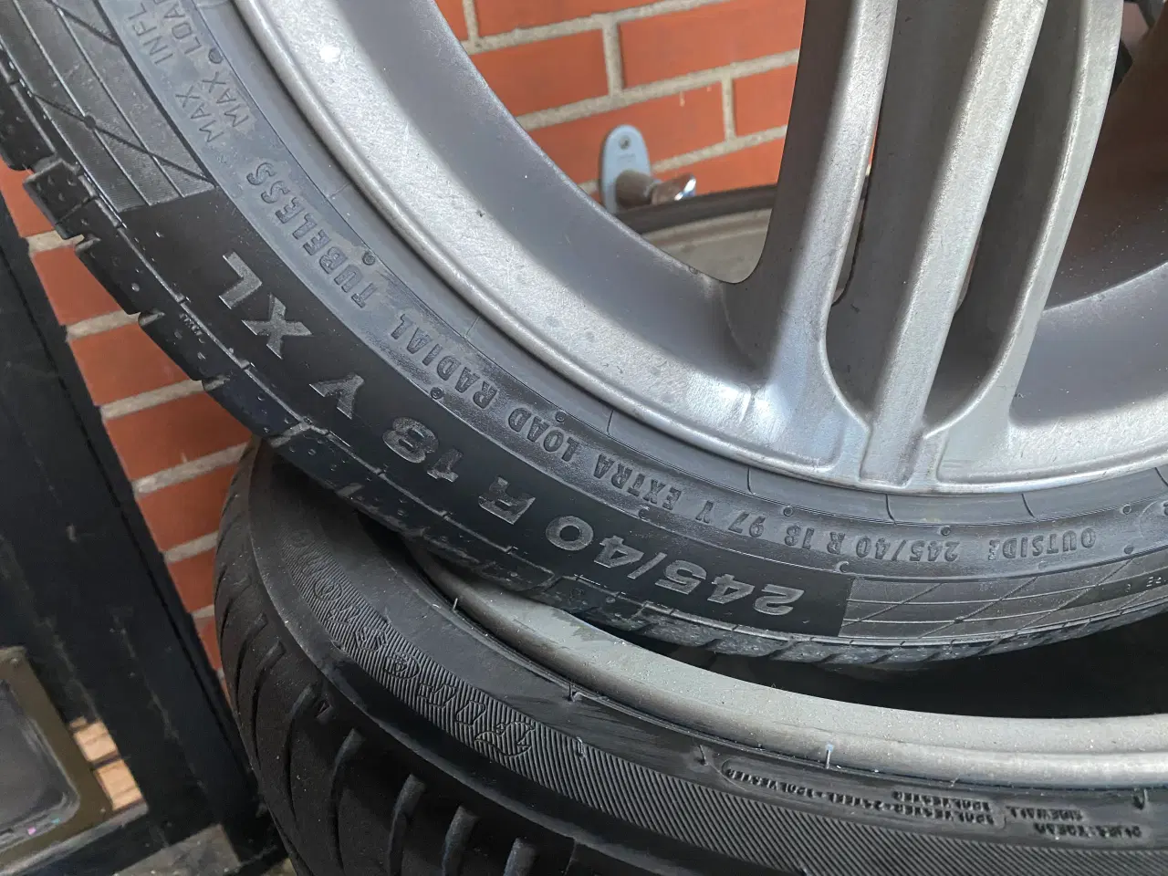 Billede 2 - Originale Audi fælge med dæk