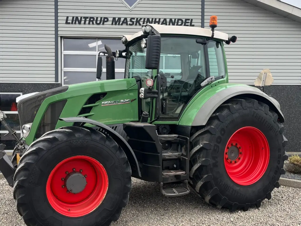 Billede 1 - Fendt 826 Vario med frontlift og frontpto