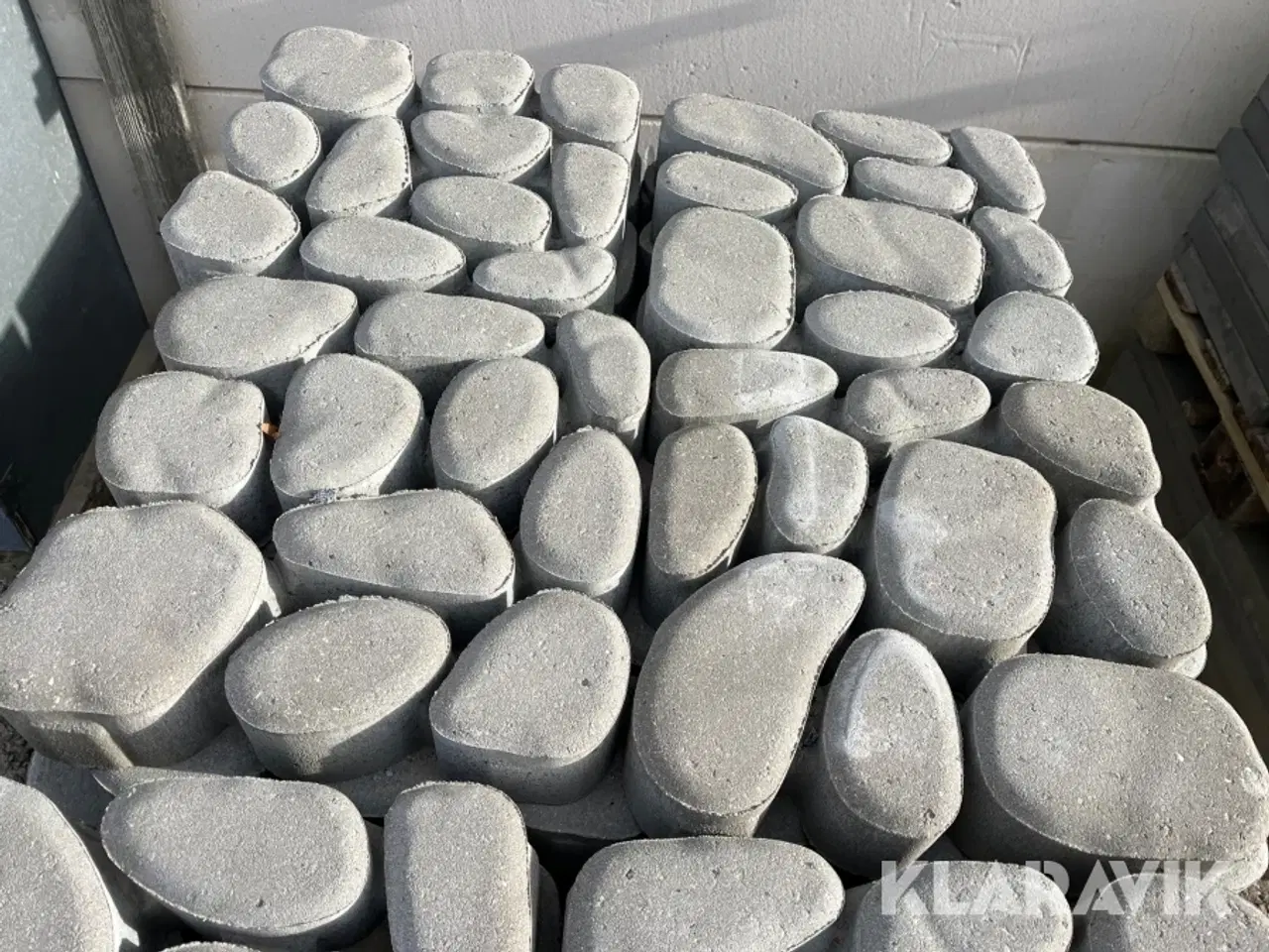 Billede 10 - Græsarmering med pigsten look Farum Beton - 66 styk