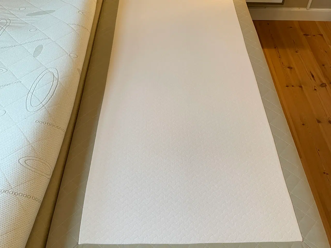 Billede 3 - Jensen Royal boxmadras