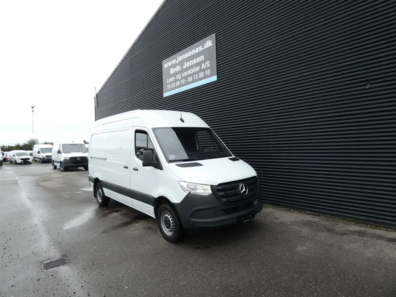 Billede 1 - Mercedes-Benz Sprinter 317 2,0 CDI A2 H2 RWD 9G-Tronic 170HK Van Aut.