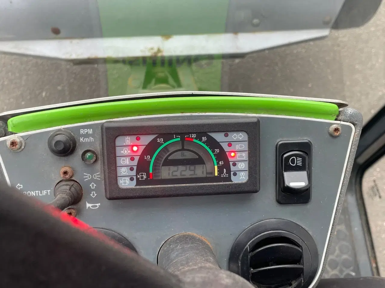 Billede 9 - Egholm 2250 Inkl. kost og saltspreder