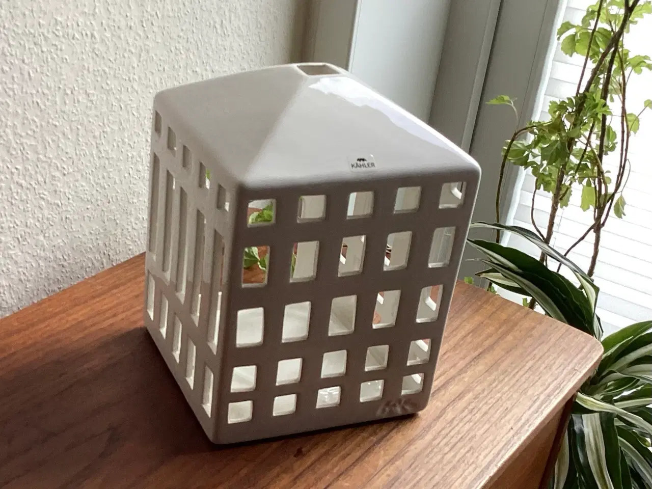 Billede 1 - Større Kähler Lyshus højde 21 cm, sendes gerne