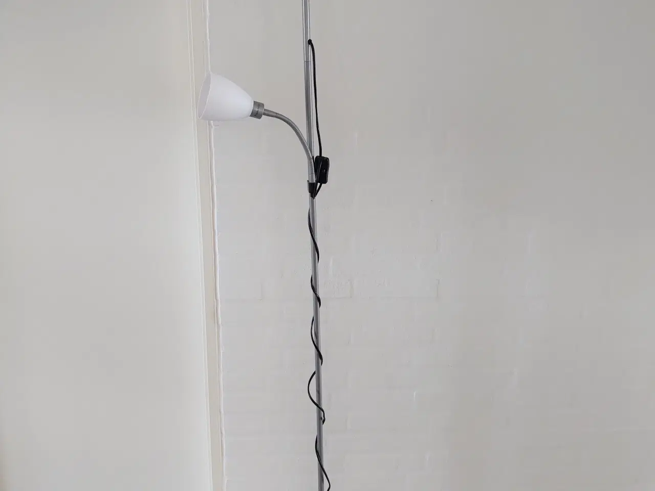 Billede 1 - Gulv lampe.