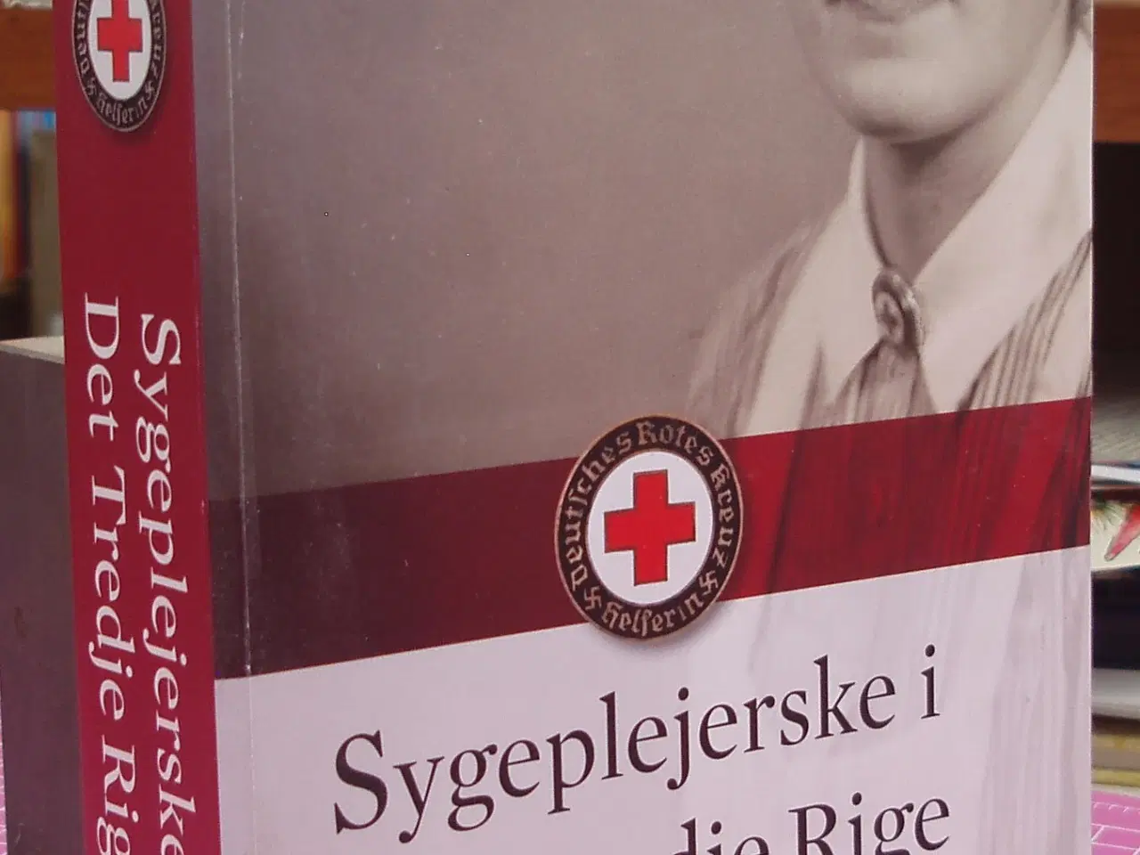 Billede 1 - Sygeplejerske i Det Tredje Rige