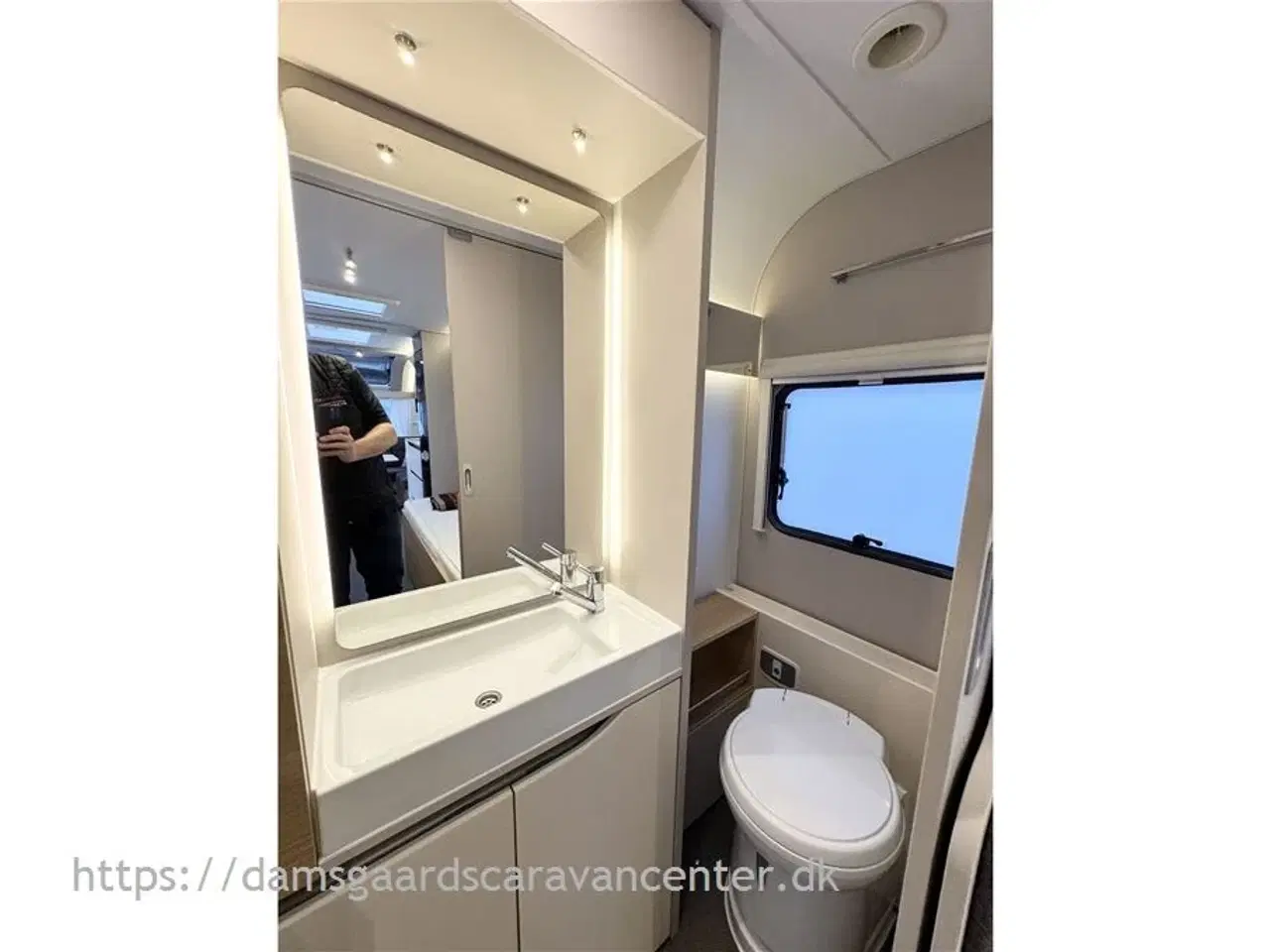 Billede 11 - 2021 - Adria Adora 572 UT   Enkeltsenge-Endebad-Gulvtemp.-Mover