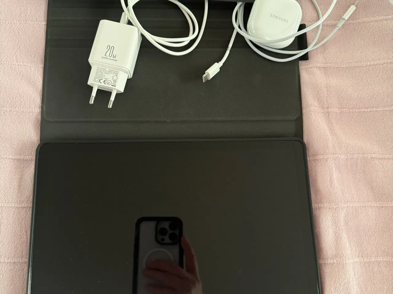 Billede 1 - SamsungGalaxy TabletA9+og Samsung Galaxy Earbuds2 