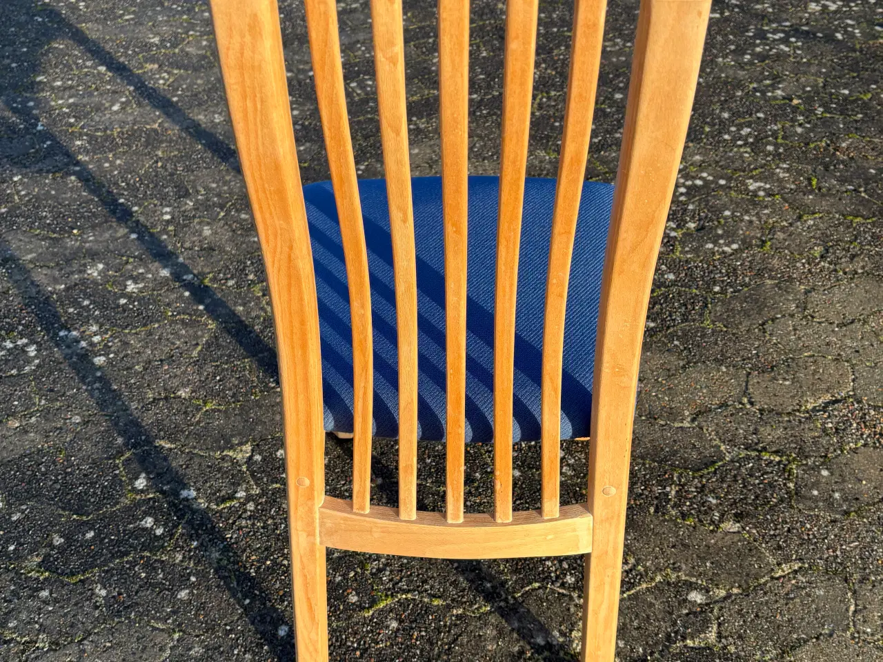 Billede 2 - Spisebodsstole i formspændt bøg