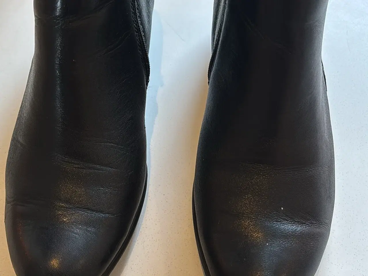 Billede 1 - Nye Støvler kort/lang i skind 