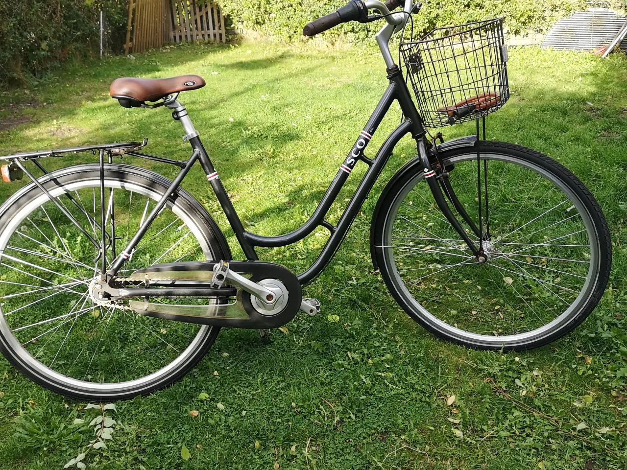 Billede 1 - SCO 28" 53 cm høj 7 gear. Løs 2 nøgle. Nyt dæk. Ny