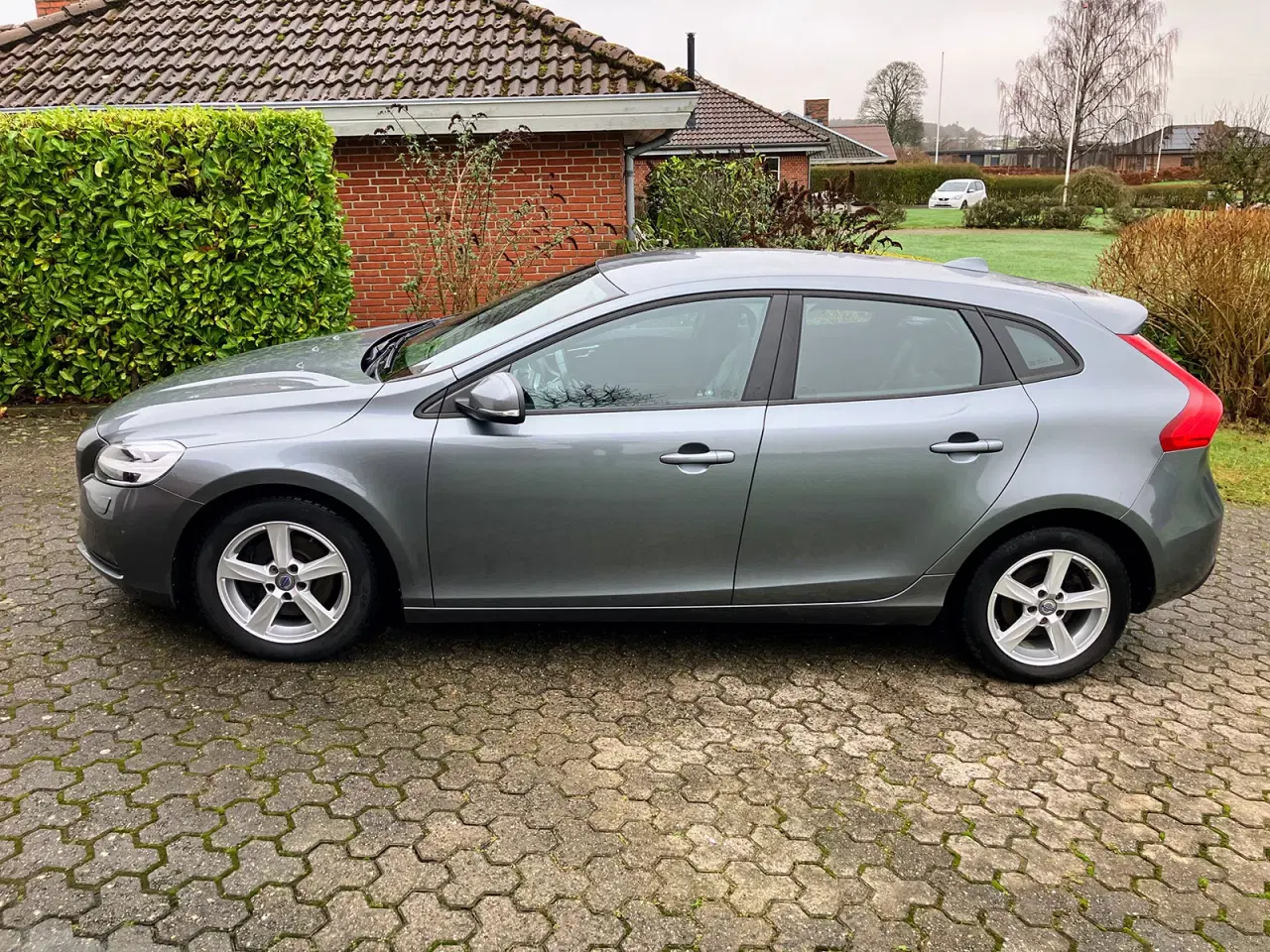 Billede 2 - Volvo V40 2,0 T3 Momentum