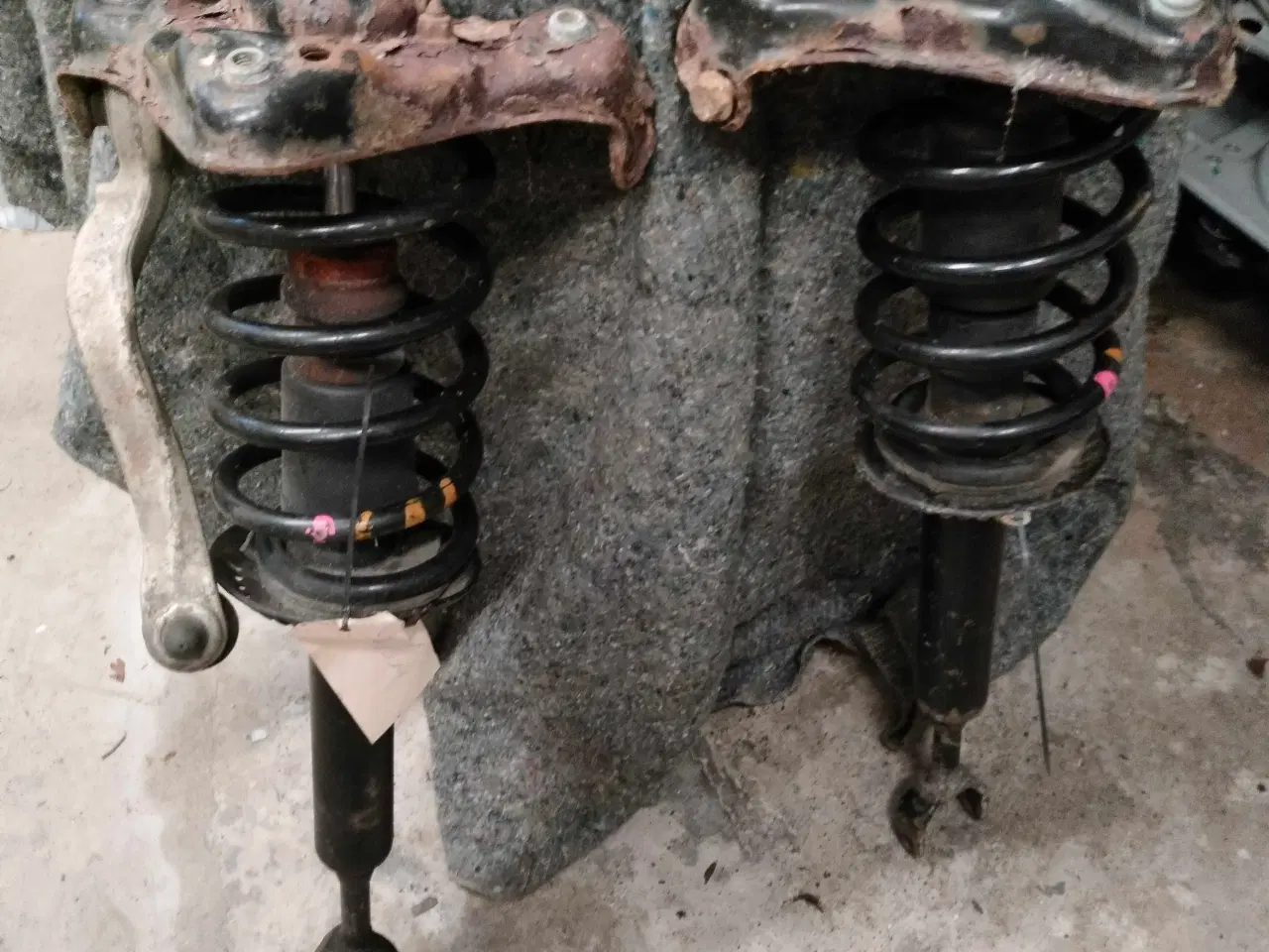 Billede 1 - Fjederben sæt for VW Passat 3B