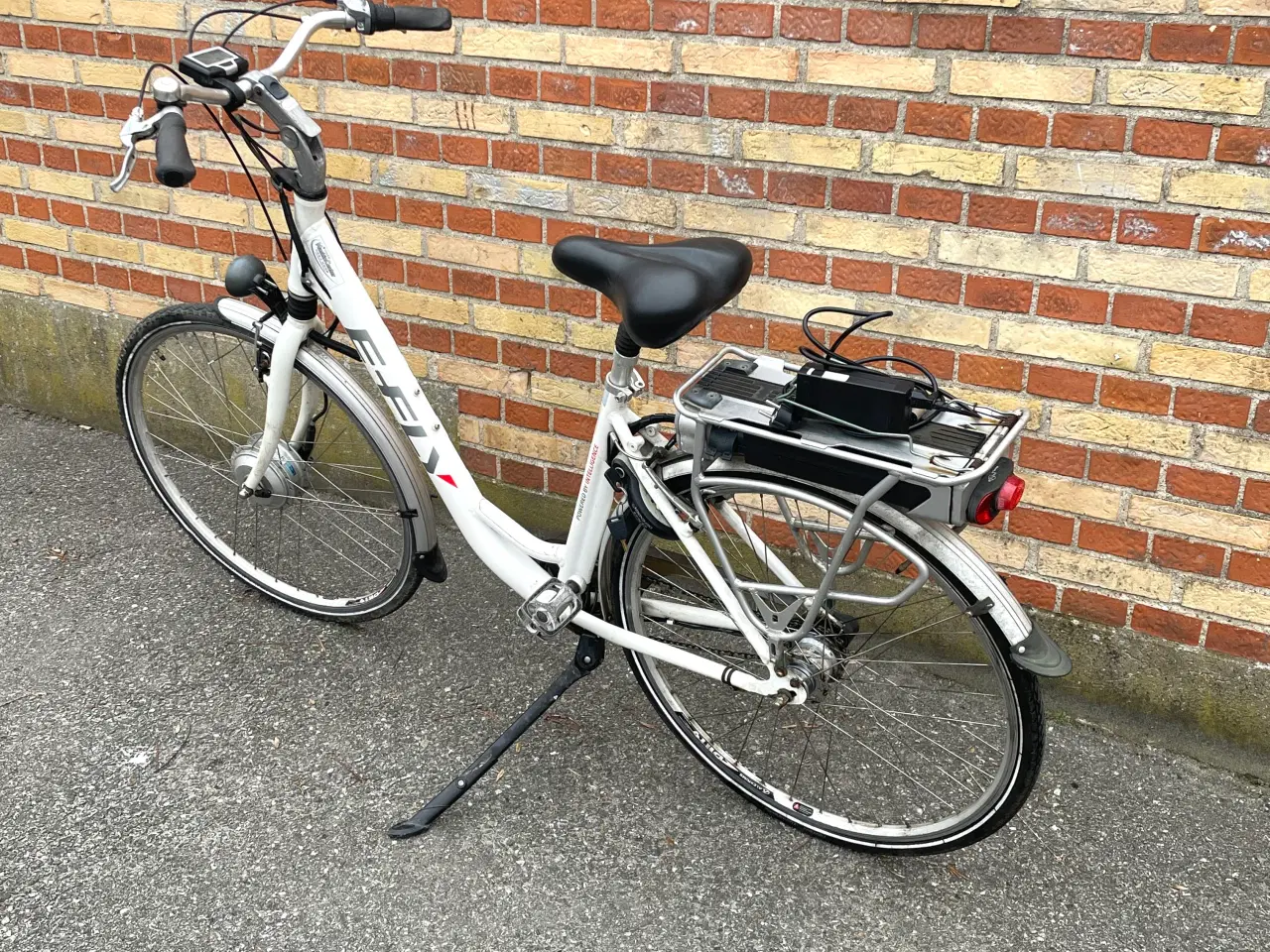 Billede 3 - E-Fly Elcykel 50 cm 7 gear