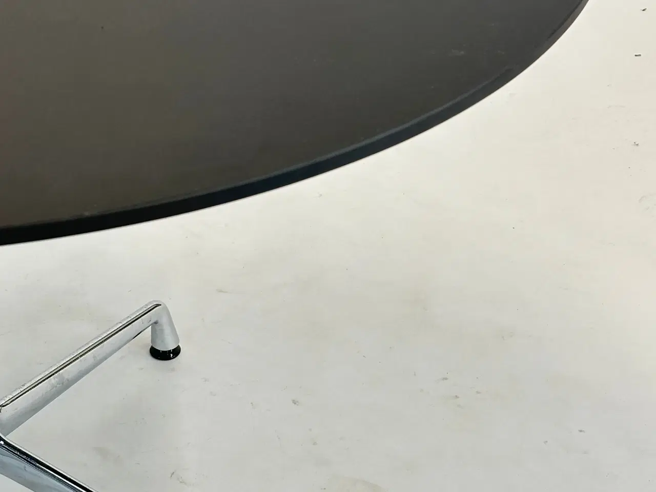 Billede 3 - Vitra Eames Round Table