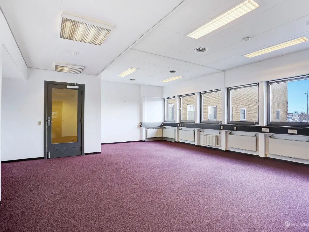 Billede 8 - Kontor/showroom velegnet til undervisningsformål, handel mm