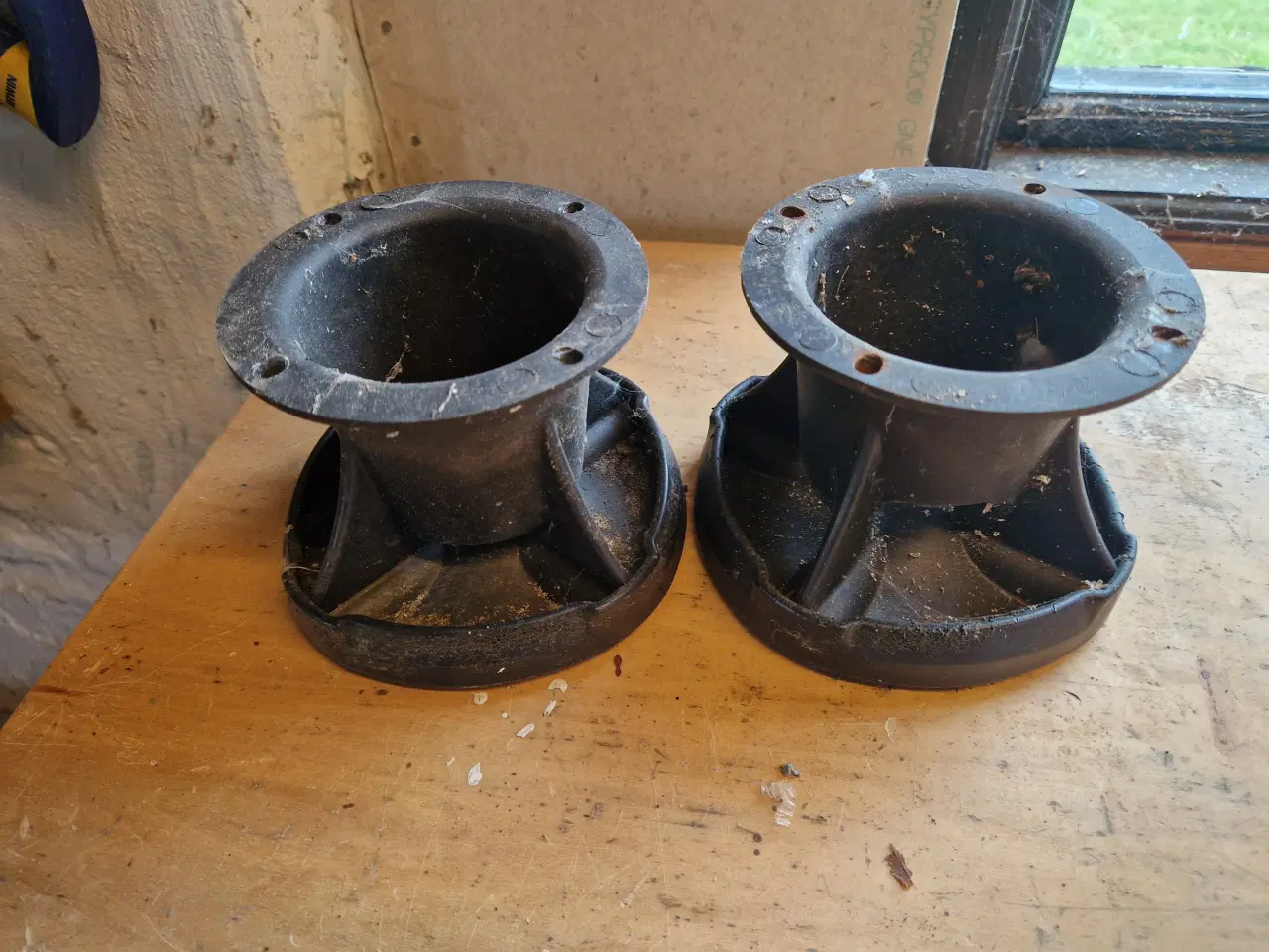 Billede 2 - Foderindsatser 2 styk