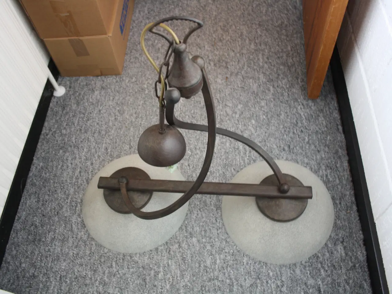 Billede 1 - Loftslampe i jern og glas