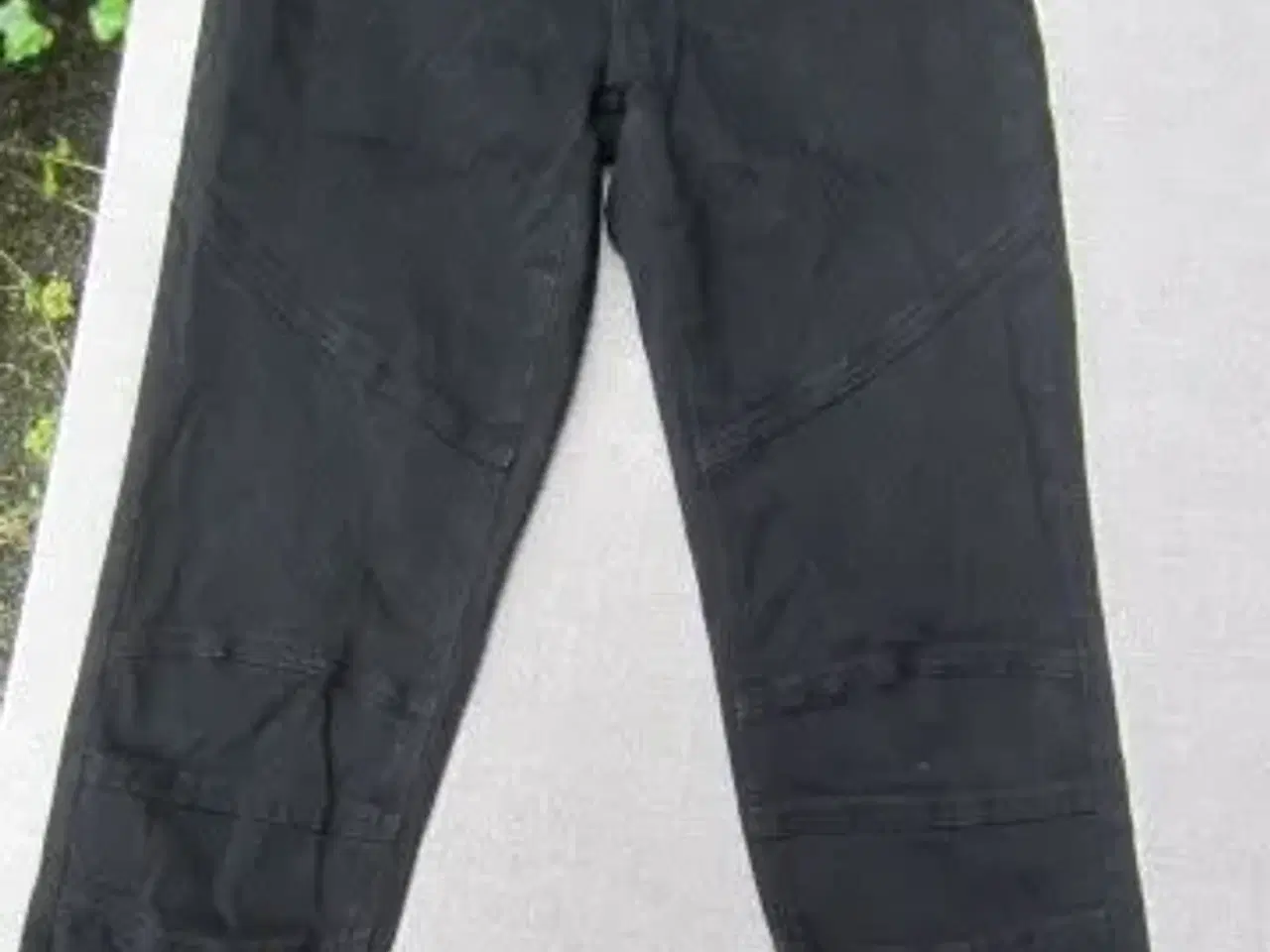 Billede 1 - Str. xs/s, sorte elastiske bukser