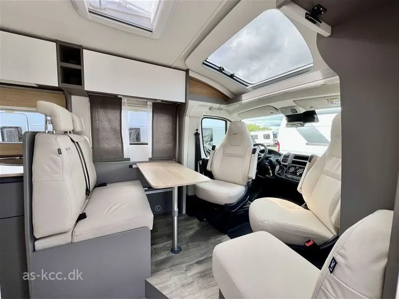 Billede 7 - 2025 - LMC Tourer T660 G   Ny LMC  T660 G Tourer 70 års jubilæums model  Automat gear og fartpilot.